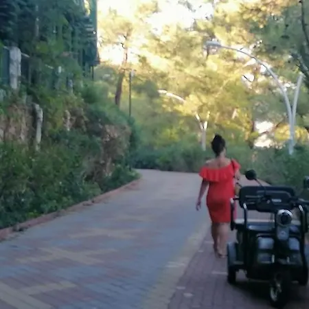 Deniz Manzarali, Plaja 100 Metre, Luks 1 Apartament Marmaris