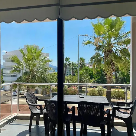 Deniz Manzarali, Plaja 100 Metre, Luks 1 Apartament *