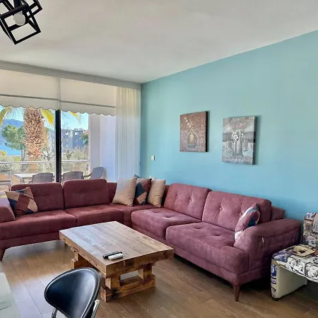 Deniz Manzarali, Plaja 100 Metre, Luks 1 Apartament *