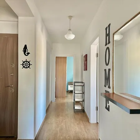 Deniz Manzarali, Plaja 100 Metre, Luks 1 Апартаменты
