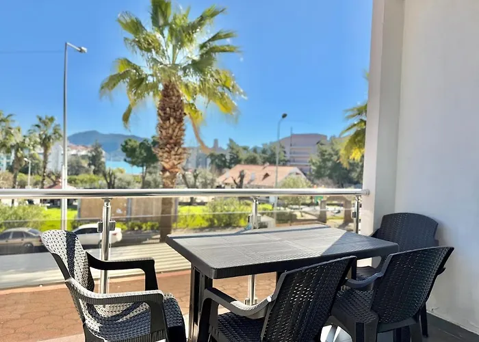 Deniz Manzarali, Plaja 100 Metre, Luks 1 Lejlighed